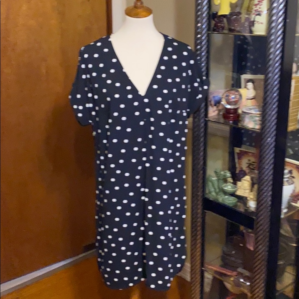 ❤️❤️❤️A . New Day  Black and White Dotted Dress L
